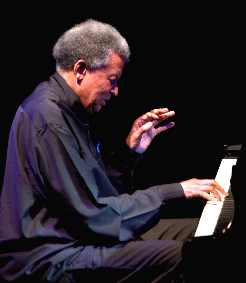 AuhD[ECuq - ABDULLAH IBRAHIM