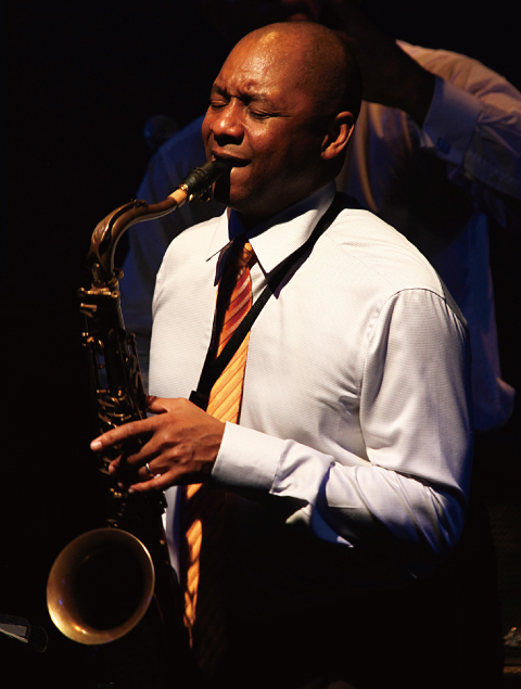 utH[hE}TX-BRANFORD MARSALIS