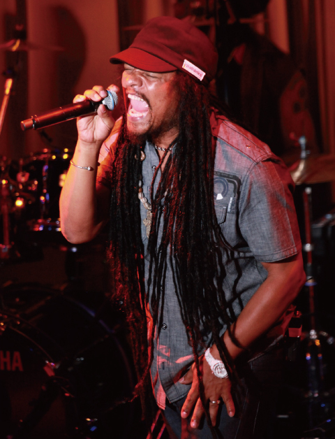 }LVEv[Xg - MAXI PRIEST