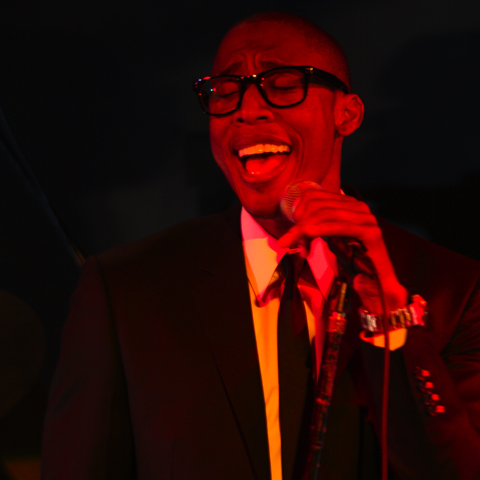 t@GETfB[N raphael saadiq