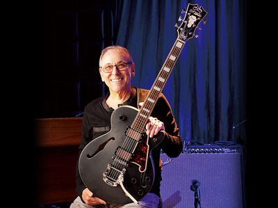 ジョン・トロペイ JOHN TROPEA 直筆サイン&ギターピック JOHNTROPEA_A-thumb-400xauto-