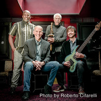 YELLOWJACKETS
