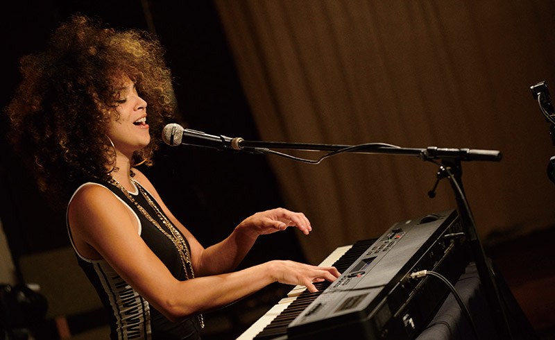 KANDACE SPRINGS