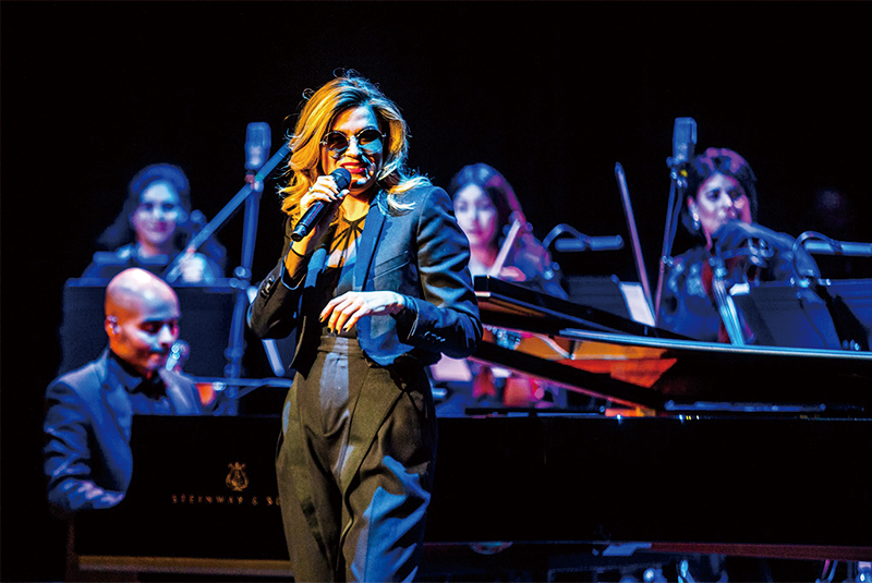 240530melodygardot02.jpg