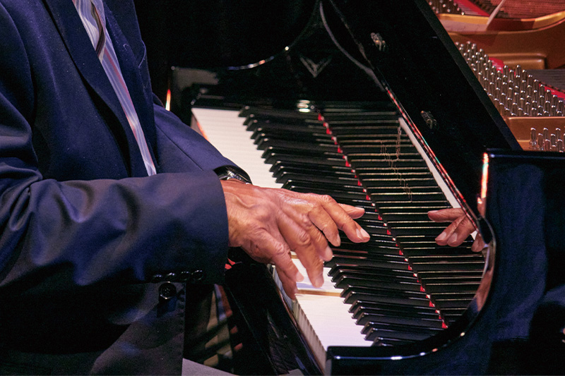 KennyBarron-20261123_image02.jpg